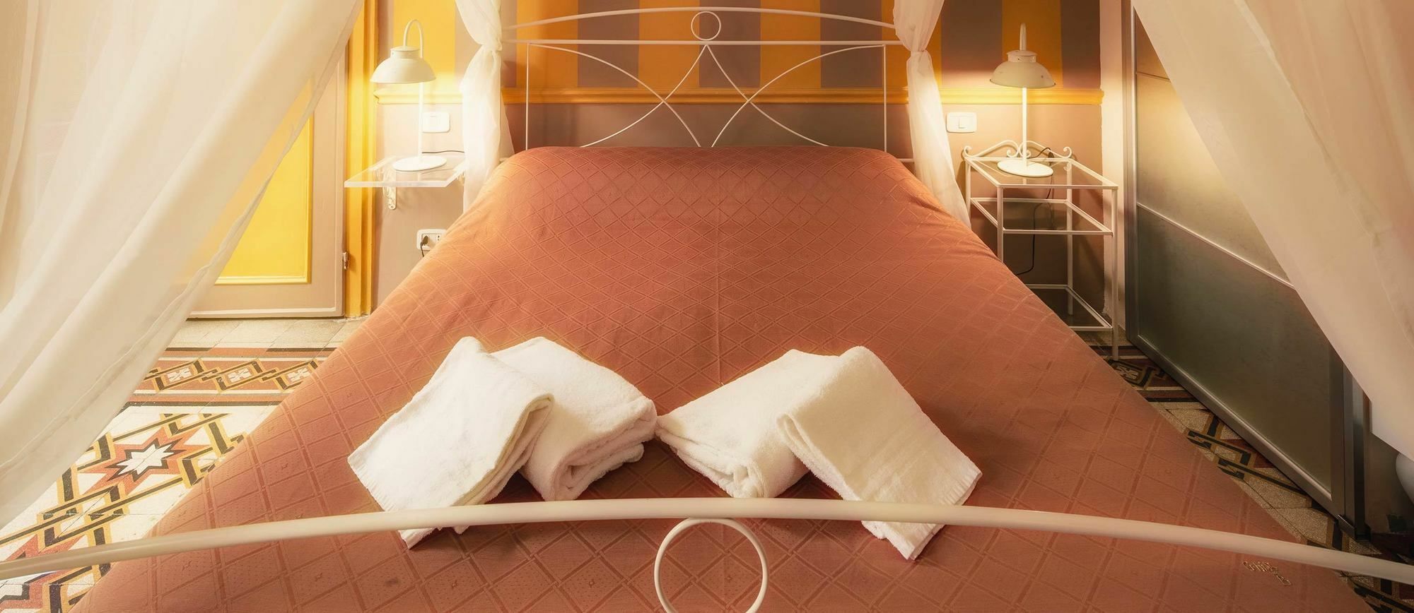 Ghibellino B&B อาเรซโซ ภายนอก รูปภาพ
